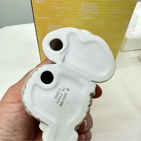 NIB Precious Moments a child is a gift of the Lord porcelain figurine. - Picture 3 of 4